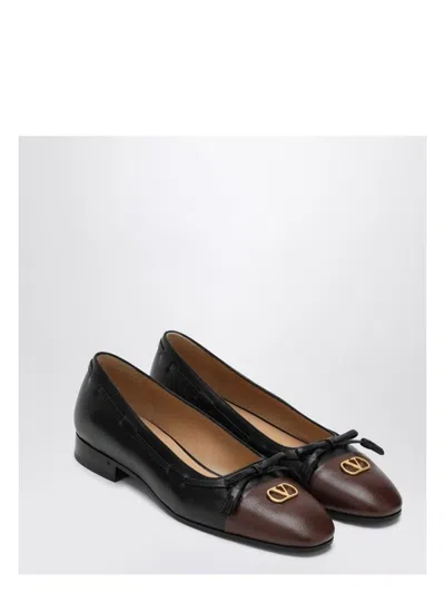 VALENTINO GARAVANI WOMEN'S LEATHER VALET DU ROI BALLERINAS