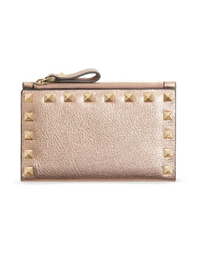 Valentino Garavani Women's Rockstud Laminated Grainy Calfskin Card Holder In Brown