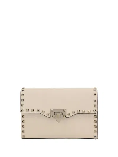 Valentino Garavani Rockstud Small Shoulder Bag In Light Ivory