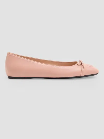 Valentino Garavani Vlogo Signature Ballerina In Nappa 05mm Woman Phard 41 In Pink