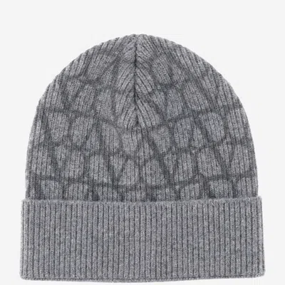 Valentino Garavani Wool Beanie With Logo In Grey