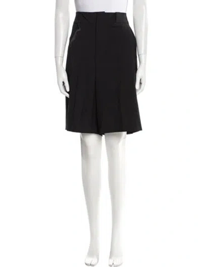 Pre-owned Valentino Wool Knee-length Shorts In Black