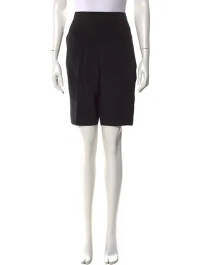 Pre-owned Valentino Wool Knee-length Shorts In Black