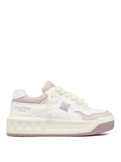 Valentino Garavani Sneakers In Black