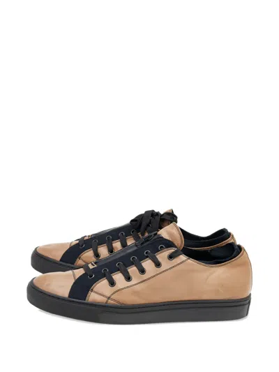 Pre-owned Valentino Garavani Zip-detail Low-top Sneakers In Neutral