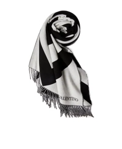 Valentino Logo Detailed Fringed Edge Scarf In Black