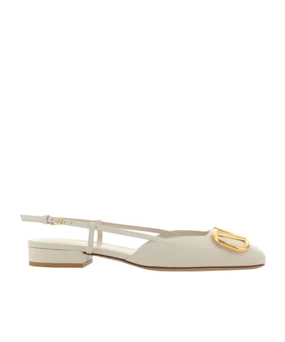 Valentino Garavani Vlogo Ballerina Flats In White