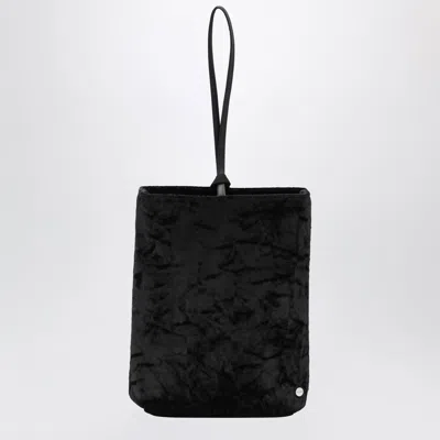 Valesque Black Velvet Pouch In Pink