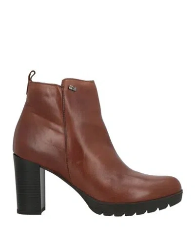 Valleverde Woman Ankle Boots Brown Size 11 Leather