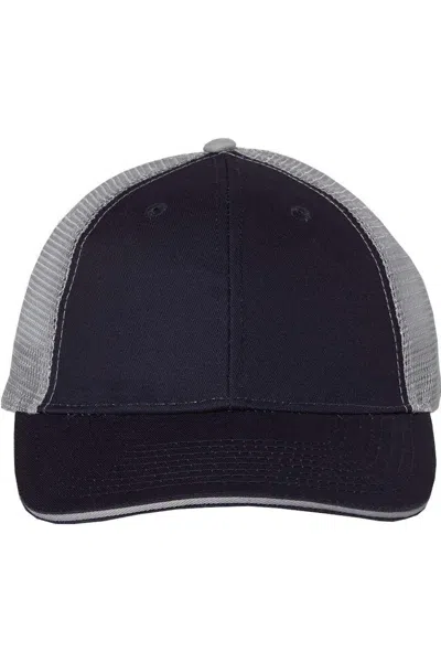 Valucap Sandwich Trucker Cap In Black