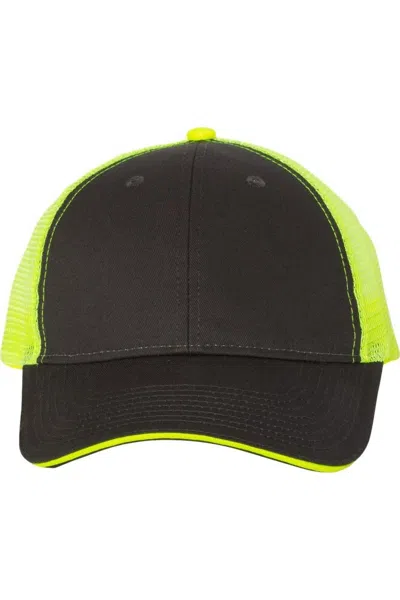 Valucap Sandwich Trucker Cap In Black