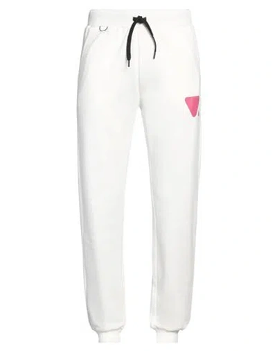 Valvola. Man Pants White Size Xxl Cotton