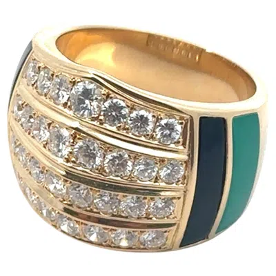 Pre-owned Van Cleef & Arpels 18k Gold Onyx Chrysoprase And Diamond Ring In Black