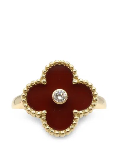 Pre-owned Van Cleef & Arpels 2010s Alhambra Carnelian Ring In Gold
