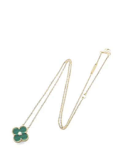 Pre-owned Van Cleef & Arpels 2010s Vintage Alhambra Malachite Diamond Necklace In Gold