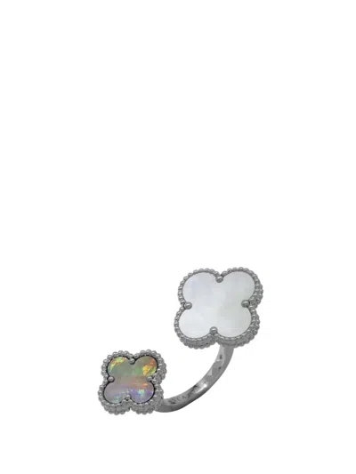 Pre-owned Van Cleef & Arpels 2025 18k White Gold And Mother Of Pearl Magic Alhambra Between The Finger Ring In Silver