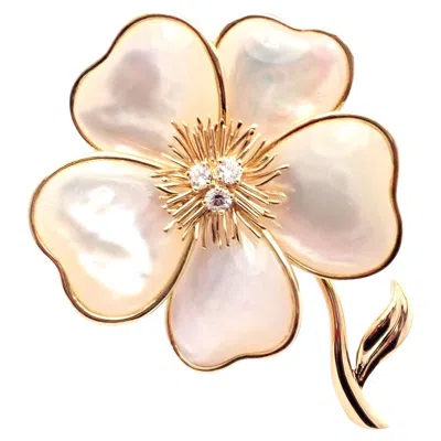 Pre-owned Van Cleef & Arpels Clématite Flower Diamond Mother Of Pearl Gold Pin Brooch In Multi