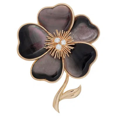 Pre-owned Van Cleef & Arpels Diamond And Mother Of Pearl Clematis Flower Brooch In 18kyg In Multi