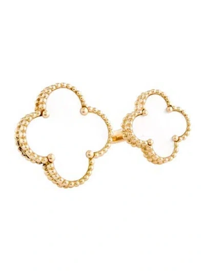 Pre-owned Van Cleef & Arpels Mother Of Pearl Magic Alhambra Between The Finger Ring In White