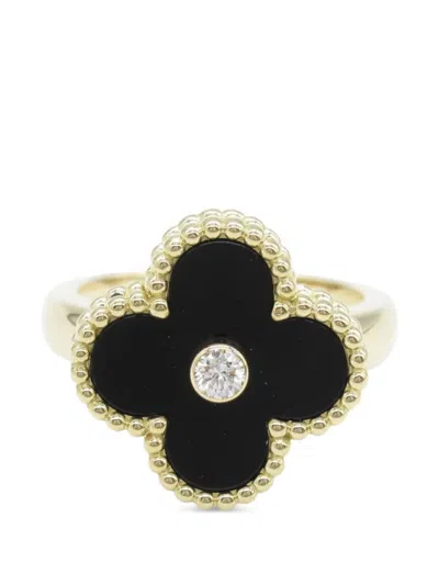 Pre-owned Van Cleef & Arpels Onyx Diamond Ring In Gold