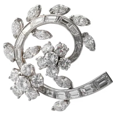 Pre-owned Van Cleef & Arpels Platinum Diamond Floral Brooch, France, Vintage Circa 1970 In Multiple