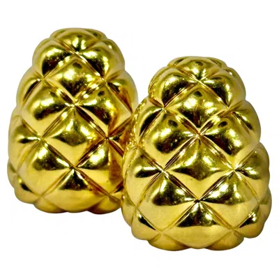 Pre-owned Van Cleef & Arpels Quilted Bombe 18k Yellow Gold Earrings 1 1/8 Inches Long
