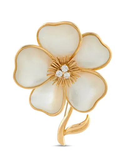 Pre-owned Van Cleef & Arpels Rose De Nol Diamond And Mother Of Pearl Brooch In Gold
