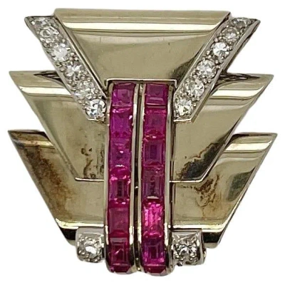 Pre-owned Van Cleef & Arpels Ruby And Diamond Brooch In Multi