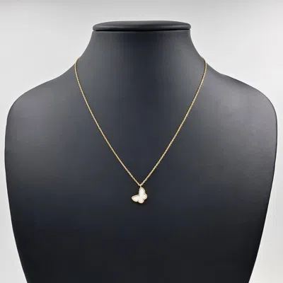 Pre-owned Van Cleef & Arpels Sweet Alhambra Butterfly 18k Yellow Gold White Mother Of Pearl Pendant Necklace In Multicolor