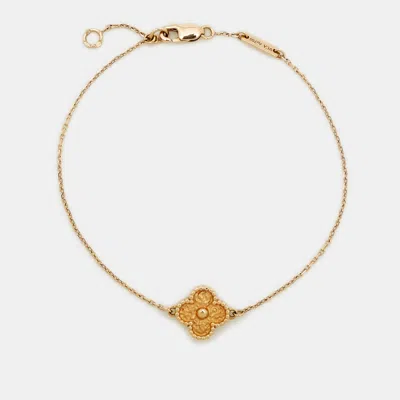 Pre-owned Van Cleef & Arpels Sweet Alhambra Hammered 18k Rose Gold Bracelet