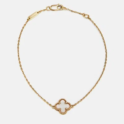 Pre-owned Van Cleef & Arpels Sweet Alhambra Mother Of Pearl 18k Yellow Gold Bracelet