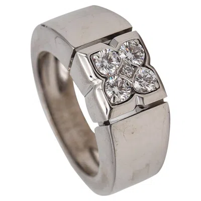 Pre-owned Van Cleef & Arpels Van Cleefs & Arpels Paris Quatrefoil Ring In 18kt White Gold With 5 Vvs Diamonds