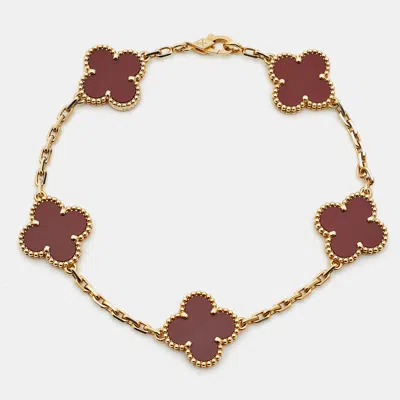 Pre-owned Van Cleef & Arpels Vintage Alhambra 18k Yellow Gold Carnelian 5 Motif Station Bracelet