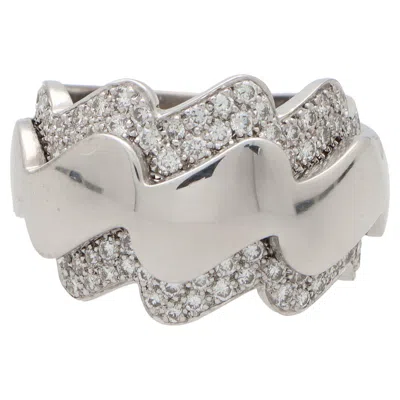 Pre-owned Van Cleef & Arpels Vintage  Diamond Wave Bombe Ring Set In 18k White Gold