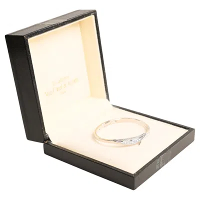Pre-owned Van Cleef & Arpels Van Cleef And Arpels White Gold Bracelet. Round Diamond Accent Bangle 18k Gold
