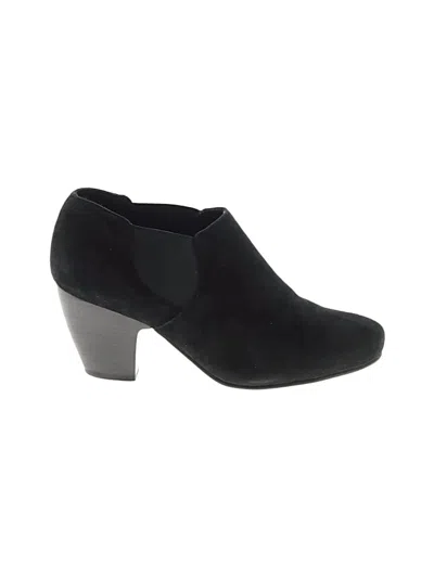 Pre-owned Vaneli Ankle Boots In Black