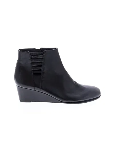 Pre-owned Vaneli Ankle Boots In Black