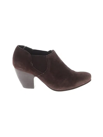 Pre-owned Vaneli Ankle Boots In Brown