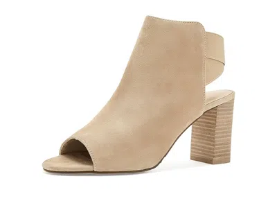Vaneli Bethan Women's Sandals Camel Suede: 8 N (aa) In Brown