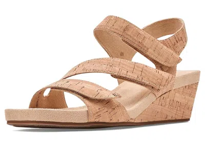 Vaneli Creola In Brown