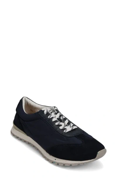 Vaneli Fifi Sneaker