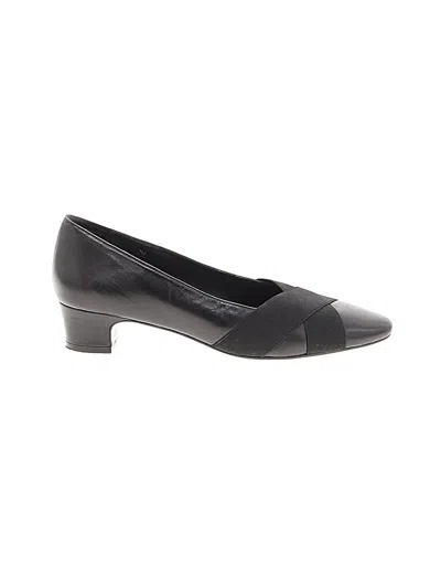 Pre-owned Vaneli Flats In Black