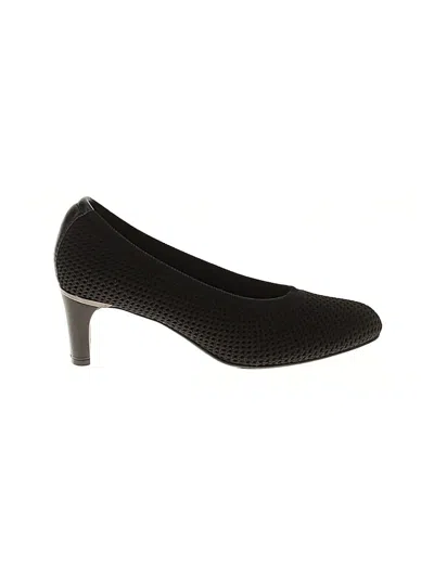 Pre-owned Vaneli Heels In Black