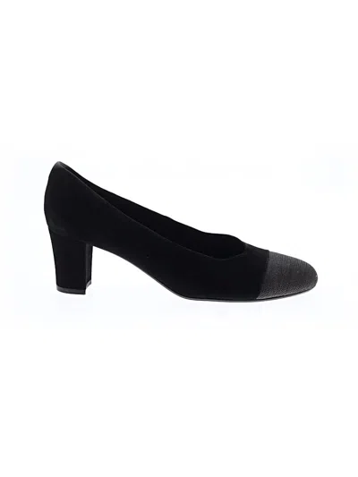 Pre-owned Vaneli Heels In Black