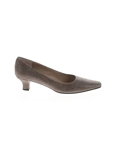 Pre-owned Vaneli Heels In Gray