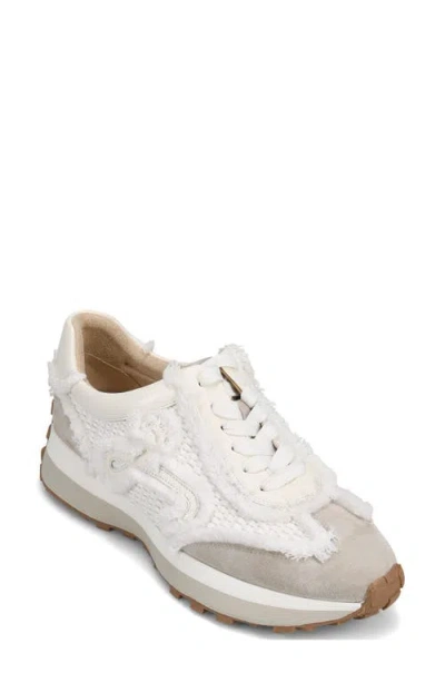 Vaneli Quiton Sneaker In White