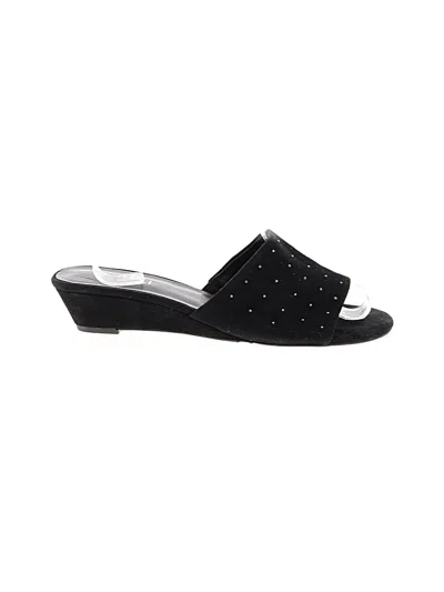 Pre-owned Vaneli Sandals In Black