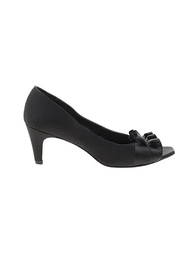 Pre-owned Vaneli Sandals In Black