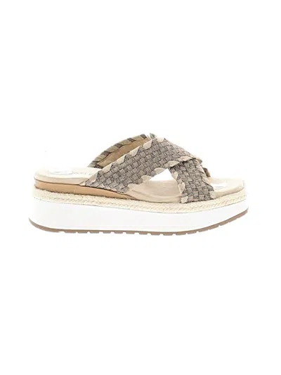 Pre-owned Vaneli Sandals In Gold