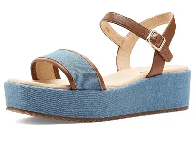 Vaneli Walda In Black